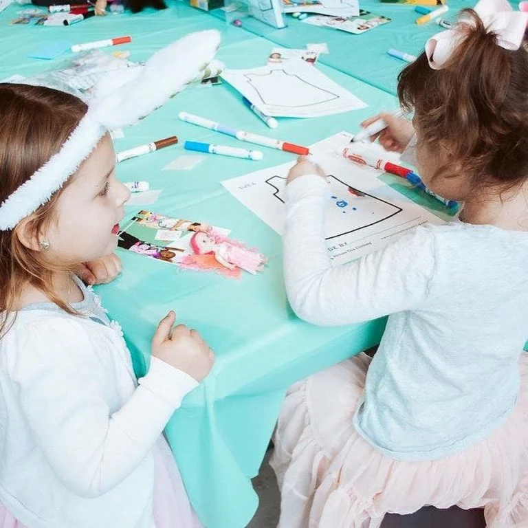 girls-designing
